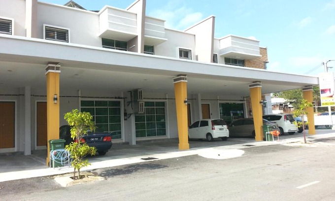 Pekan Melayu House | GOLDEN GUEST HOUSE KUANTAN