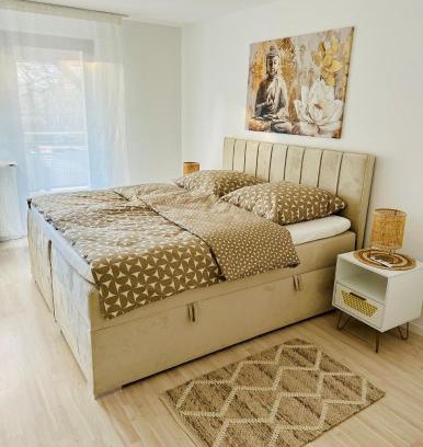 Kaiserslautern Apartment | Golden Hour Apartment