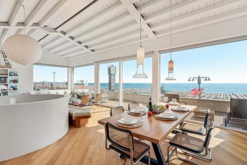 Viareggio Apartment | GOLDEN LUXE - Penthouse Diamond in the sky with a sea view