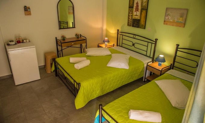 Pirgi Thermis Apartment | Golden Sun Rooms