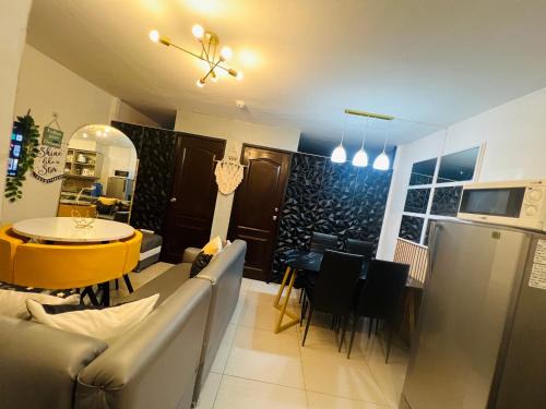 Imus Apartment | GOLDY'S PLACE 2-BEDROOM WITH BALCONY NETFLX Karaoke Youtube