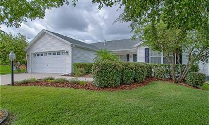 The Villages House | GOLF CART MINUTES TO LAKE SUMTER 3 FULL BEDROOMS