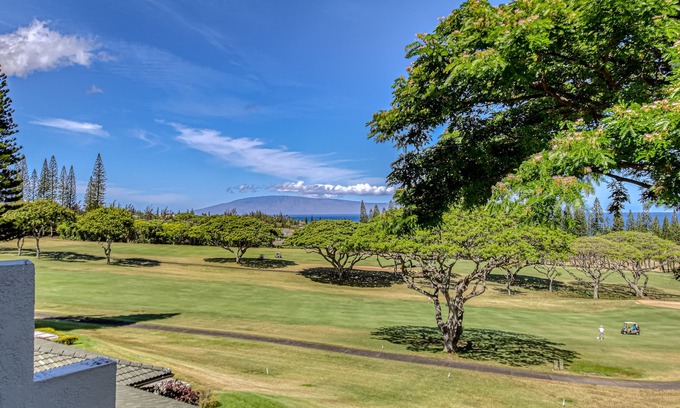 Kapalua Condo | Golf Course Front Condo Near the Beach W/Shared Pool, Balcony & WiFi