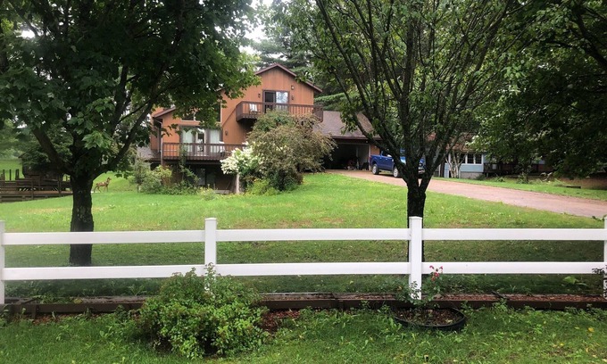 Brantingham House | Golf Vacation Home at Adirondack's Brantingham Lake