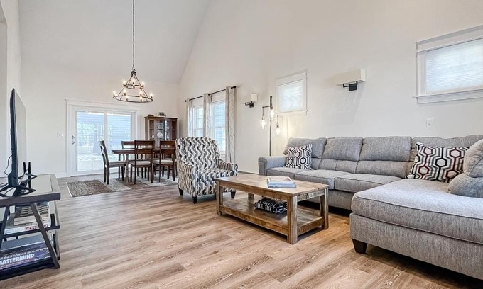 Old Orchard Beach House | Golf2Beach Vacation Home