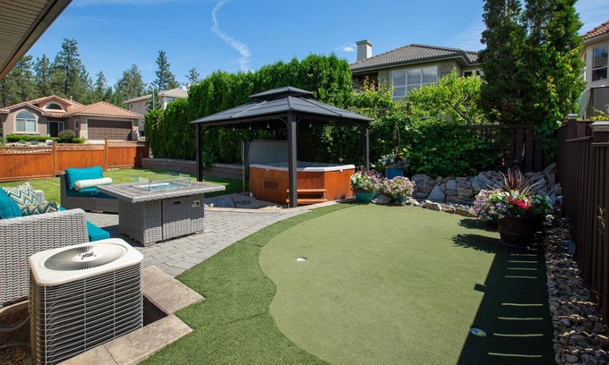 Quail Ridge House | Golfer's getaway - full home with hot tub