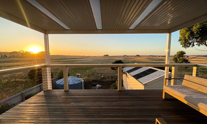 Walkerville House | Good Vibes on the Prom Coast