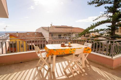 Santa Teresa di Riva Apartment | Goodmorning Home