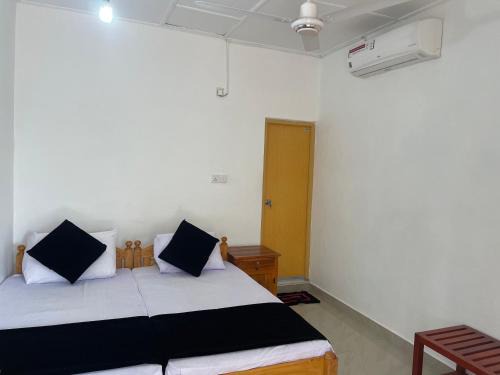 Nilaveli House | Gopalapuram Guest House