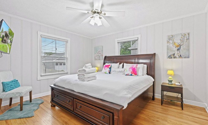 Broad Ripple House | Gorgeous 2- Story home in heart of Broad Ripple