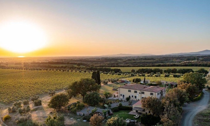Bolgheri Villa | GORGEOUS 5BD-5BA VILLA W/POOL AND BEAUTIFUL VIEWS ON THE TUSCAN COAST