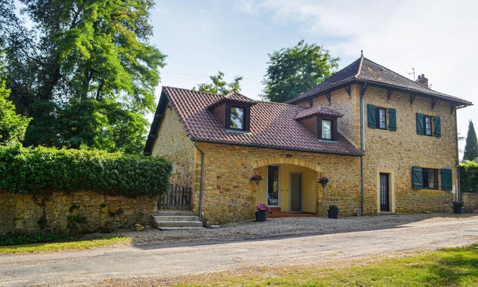 Vitrac Apartment | Gorgeous apartment in Vitrac with WiFi