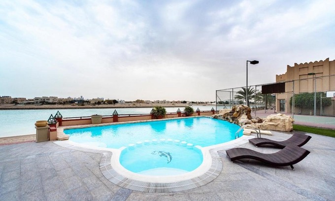 West Bay Villa | Gorgeous Beachfront Furnished 5BHK Villa With All Facilities in West Bay Lagoon