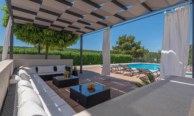 Sibenik House | Gorgeous home in Dubrava kod Sibenika