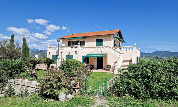 Camporosso House | Gorgeous home in Camporosso