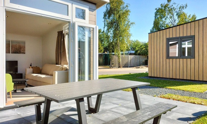 Heinkenszand House | Gorgeous home in Heinkenszand