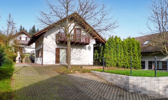 Kirchheim House | Gorgeous home in Kirchheim with WiFi