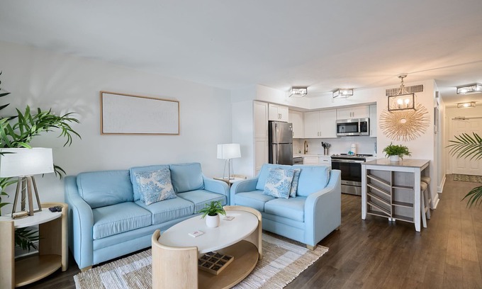 Captiva Condo | Gorgeous Newly Renovated Marina View Condo