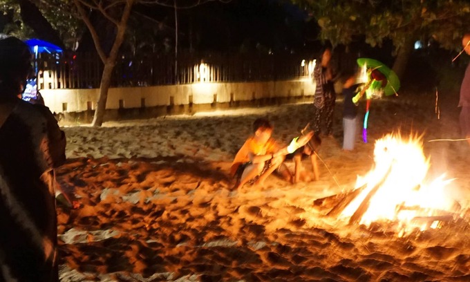 Chakphong Villa | Gorgeous pool Villa near Laem Mae Phim, one minute stroll from the beach