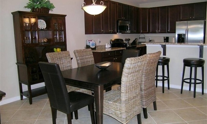 Rehoboth Beach Condo | Gorgeous Rehoboth Condo, new MBR King Temper-Pedic mattress!