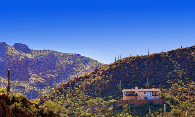Tucson Estates House | Gorgeous Tucson Mountain Retreat - Stunning Views - City Lights- Saguaro Nat. Pk