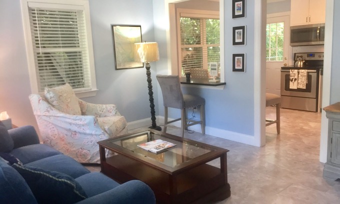 Jekyll Island House | Grace's Getaway: Newly refurbished.Two blocks to the beach!