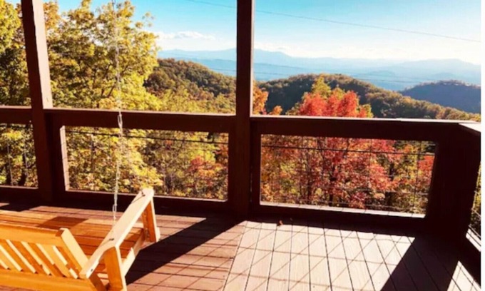 Sevierville Cabin | Graceful Smoky Retreat/Hot Tub/Incredible Views!