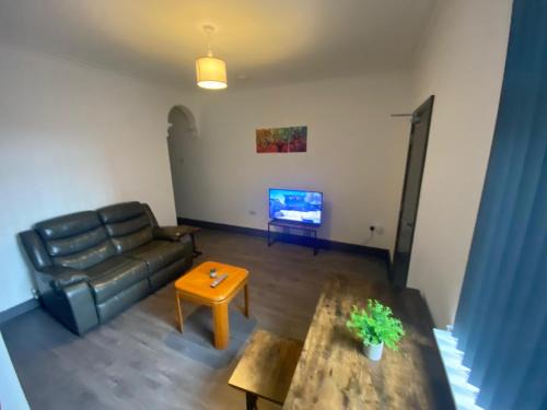 Stoke-on-Trent House | Gracia Guest House
