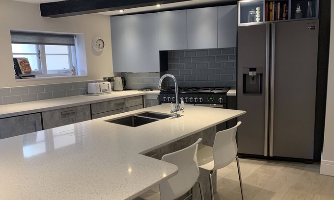 Monmouth House | Grade II listed townhouse, set in the heart of MONMOUTH