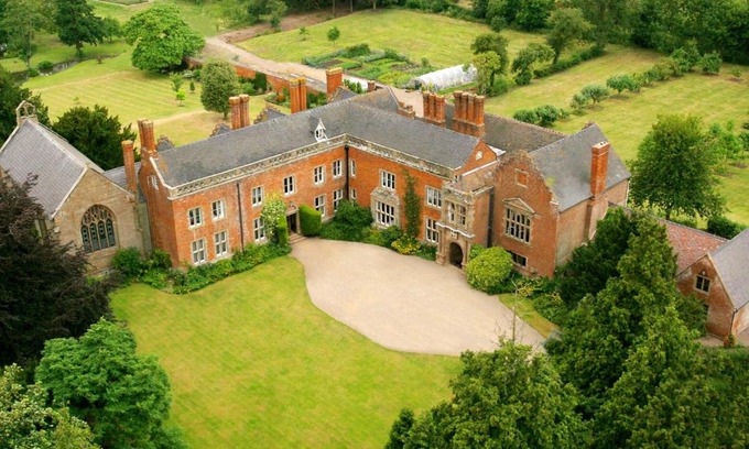 Whitney-on-Wye Hotel | Grafton Manor Hotel