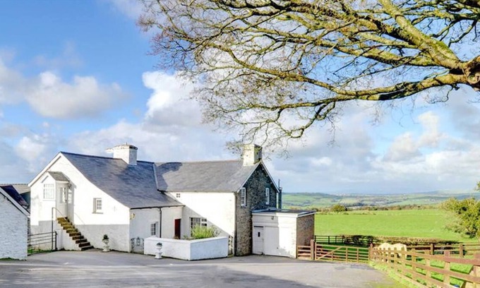 Llanilar House | Granar y Garth in Aberystwyth