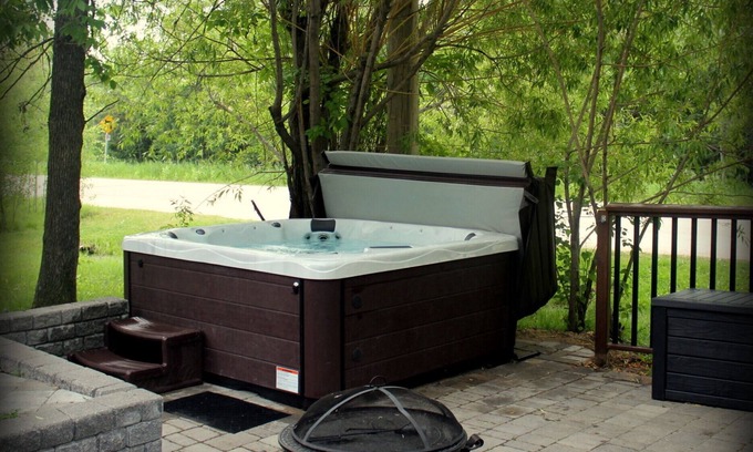 Grand Beach Cabin | Grand Beach Luxury Cabin Grandbeach Manitoba Grand Marais optional hot tub