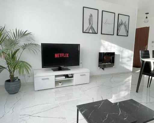 Saint-Ouen-l'Aumone Apartment | Grand F3 à 30mn de Paris - Terrasse + Parking privé