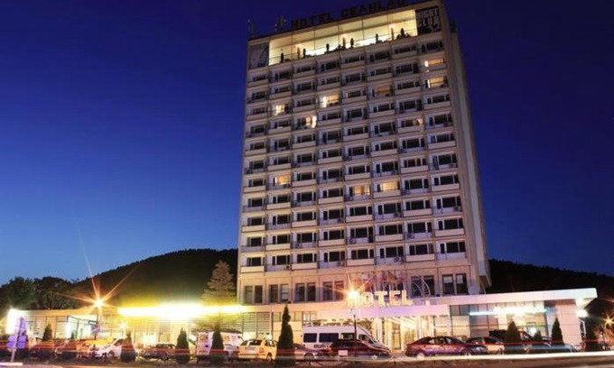 Piatra Neamt Hotel | GRAND HOTEL CEAHLAU