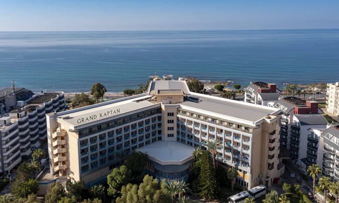 Tosmur Belediyesi Resort | Grand Kaptan Hotel - All Inclusive