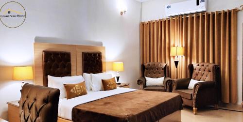 F-7 Sector Bed & Breakfast | Grand Peace House I