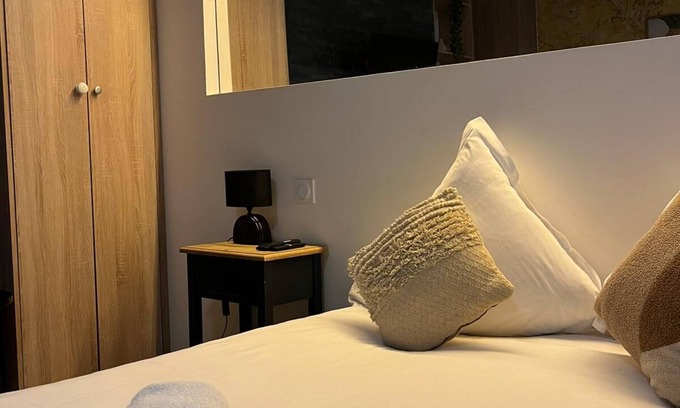 Quartier de la Maison-Blanche Apartment | Grand studio cosy et lumineux – Havre de tranquillité au cœur du 13e arrondissem