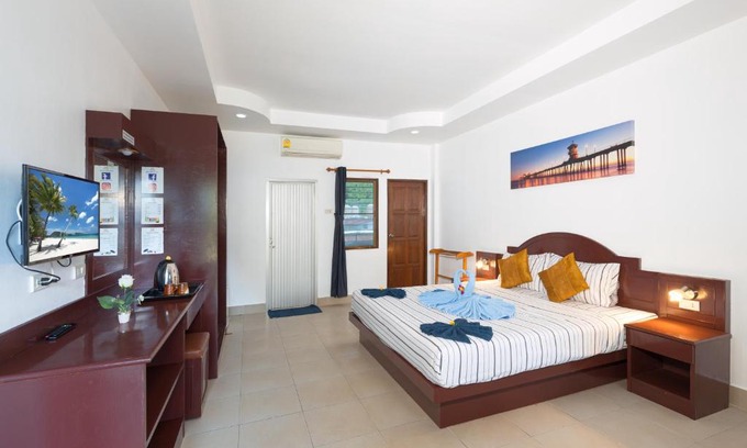 Nanai Road Hotel | Grand View