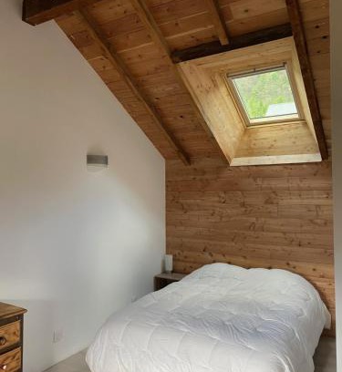 Saint-Martin-de-Queyrieres Ski Chalet | Grande Maison à la montagne du Rif d'Oriol
