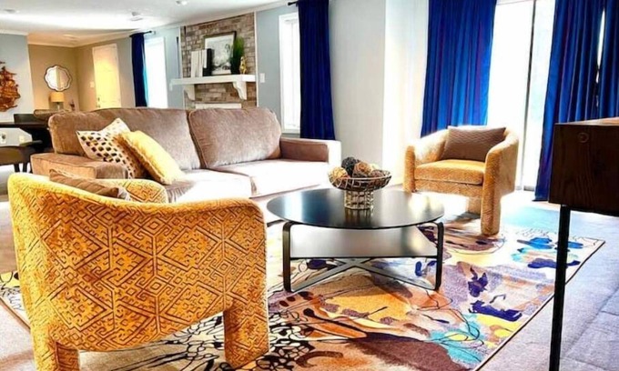 Sedgefield House | Grandover Furniture Market Jamestown