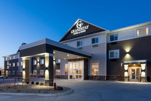Algona Hotel | GrandStay Hotel & Suites Algona