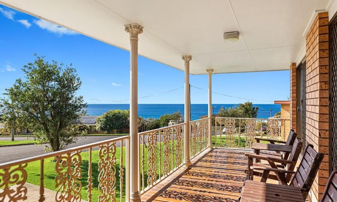 Kianga House | Grandview House Ocean Views