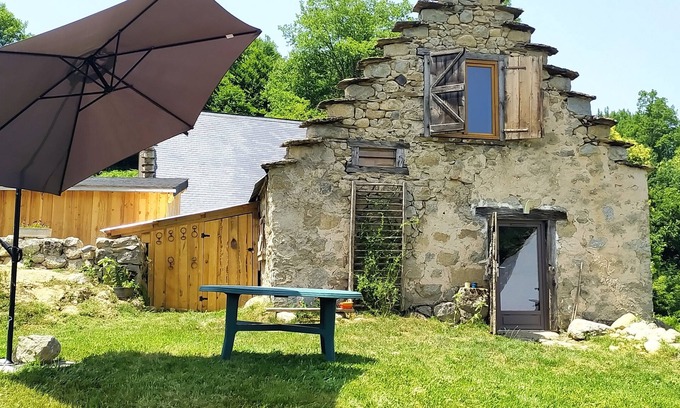 Erce House | Grange Typique Dans le Site Classé des Granges de Cominac