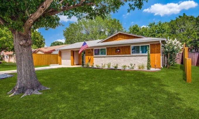 Grapevine House | Grapevine House ! New Remodel,TCU close by