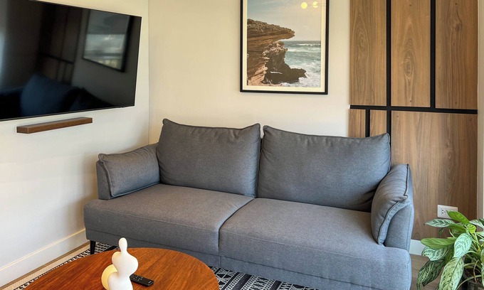 San Isidro Apartment | Gray By Wynwood House