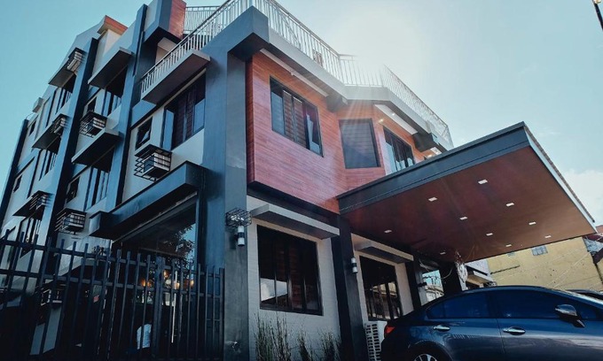 Tagaytay Hotel | Grayhouse Inn Tagaytay