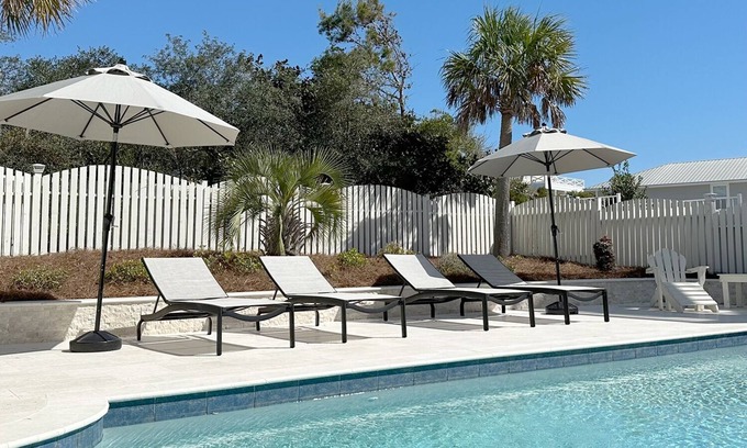 Grayton Beach House | Grayton Beach Private Swimming Pool 4 min walk to the BEACH!