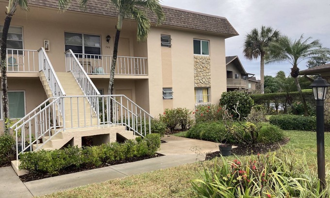 Palm River Estates House | Great condo on main level with beautiful backyard.