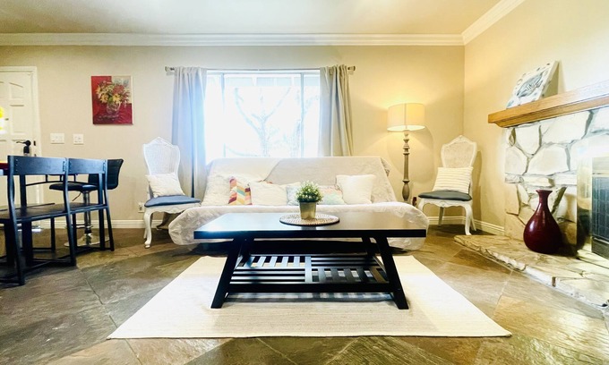 Orange Apartment | ❤️ Great for Business&Family trips❤️3BD2 BA+Parking❤️