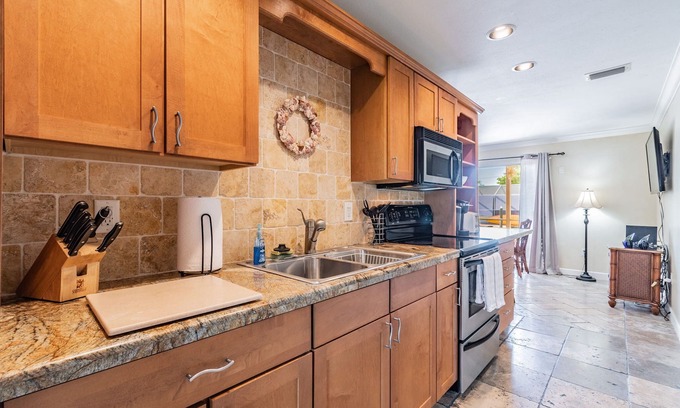 Whitney Beach Condo | Great Get away on the canal in Longboat Key